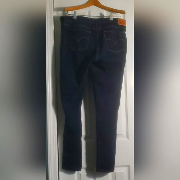 Levi's Strauss 711 Skinny Jeans, Cast Shadows - Dark Wash - Picture 3 of 4